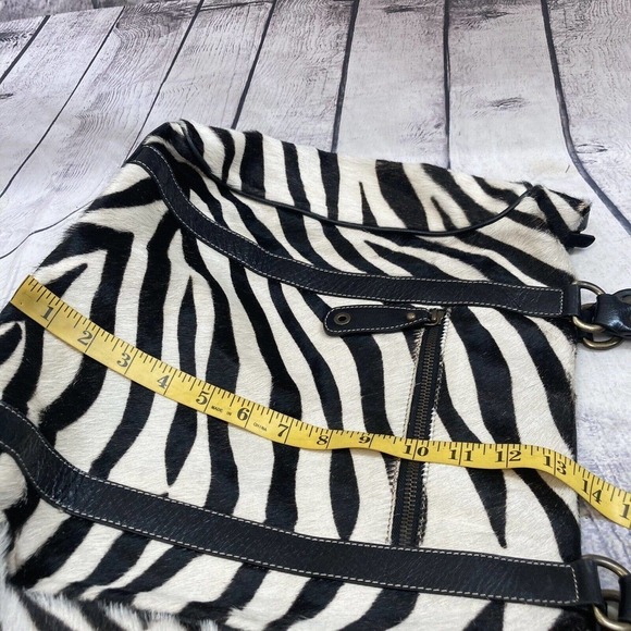 Not‎ available - Picture 11 of 12